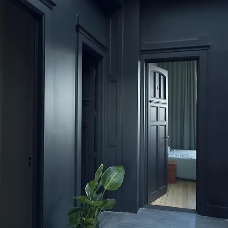 ゲストハウス Les Toquees リール